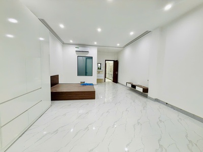 Bán Gấp Nhà Phố Ngang 5 Dĩ An Gần Làng Đại Học Full Nội Thất 12