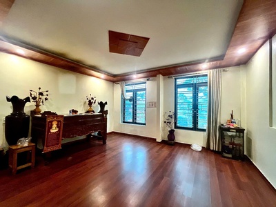 Bán nhà 4 tầng 121m mặt đường Đông An, Thành Tô, Hải An thuận tiện kinh doanh, mở VP 2