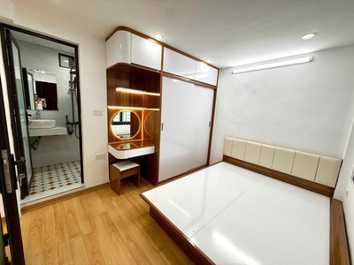 Bán nhà tập thể bách khoa 85M 4PN long lanh ở ngay hai bà trưng 3