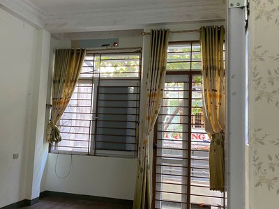 Cho thuê nhà 3tâng x 80m2 MT đường Hải Phòng,Hải Châu,Đà Nẵng  14tr 3