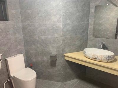 Bán Nhà 2 Tầng Ngõ 16 Cao Xanh,P.Cao Xanh. DT:103m2 Oto Đỗ Cửa 4