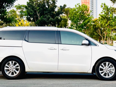Bán xe Kia Sedona 2.2D Luxury full dầu 2021, màu trắng. 2