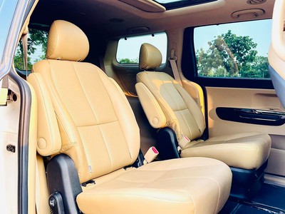 Bán xe Kia Sedona 2.2D Luxury full dầu 2021, màu trắng. 12