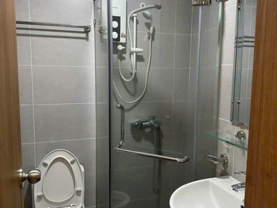 Chung cư Sky Center, Phổ Quang, TB: 2pn, 2wc 79m2, giá 17tr/th 4
