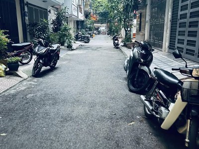 Bán Nhà Khung Bê Tông 5 Tầng Ngõ Phố Sơn Tây- Kim Mã. MB:100m Mặt Tiền 5m 1