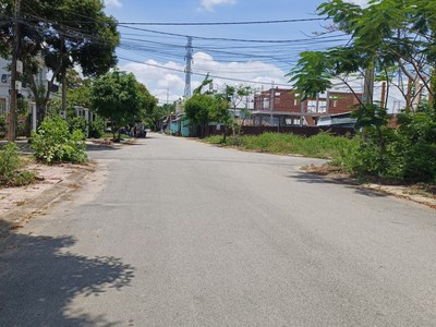Bán đất full thổ cư vuông vức siêu rộng chỉ 50tr/m2 - ngay tại gò cát- phú hữu 0