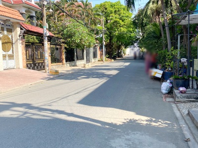 Bán biệt thự kdc bình hưng b/c ngay bến xe q8 3