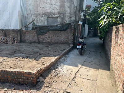 Bán đất thôn 3 xã vạn phúc 64 m2 ngõ rộng oto 7 chỗ, ngay khu đấu giá 0