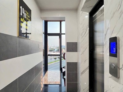 Bán tòa nhà 13 căn hộ dịch vụ cao cấp mặt tiền phạm văn đồng  4 tầng - ngang 9m - ngay công viên 4