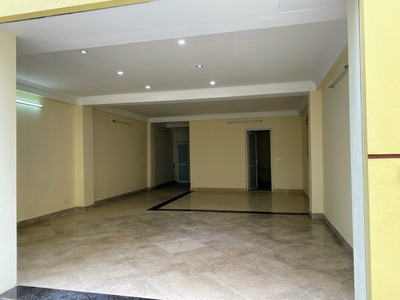 Chính chủ  tìm mg  cho thuê lâu dài, giá hạt dẻ nhà 5 tầng mặt ngõ to như phố - 3 mặt thoáng vĩnh 3