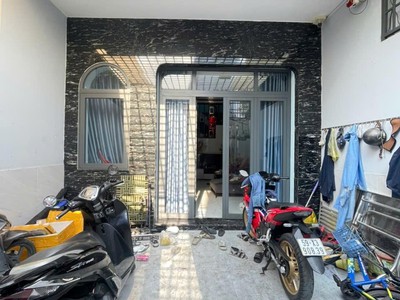 Bán nhà 3 tầng, 100m2, ngõ liên khu 4-5, bình hưng hòa b, bình tân - giá 5.9 tỷ, sổ hồng chính chủ 4