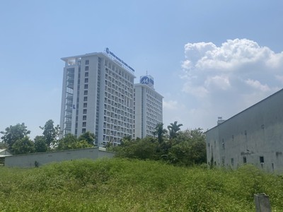 Gấp bán 605m2 đất full thổ, ngang 20m, đường lã xuân oai-long trường. thủ đức 1