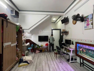 Bán gấp nhà 6phòng ngủ, 4toilet tại bình đông quận 8   có dòng tiền hàng tháng cho thuê 16 triệu 2