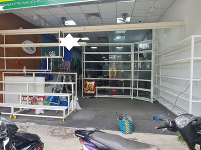 Cho thuê nhà mặt tiền trần quang cơ 180m  - gần chung cư-ngã tư bốn xã 2