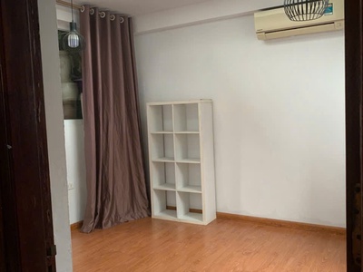 Cho thuê nhà nguyên căn ngõ 360 xã đàn, 50m2, 4 tầng, 4 ngủ, 13.5 triệu kd online, ở gđ 4