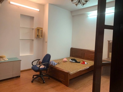 Cho thuê nhà nguyên căn ngõ 360 xã đàn, 50m2, 4 tầng, 4 ngủ, 13.5 triệu kd online, ở gđ 2