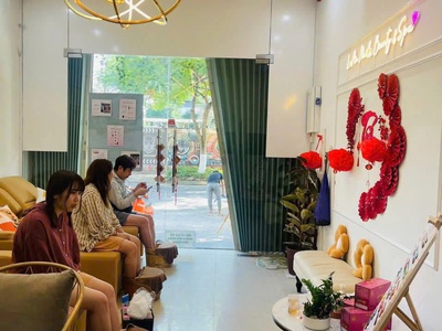 Sang nhượng lại toàn bộ trang thiết bị hiện đại: 1