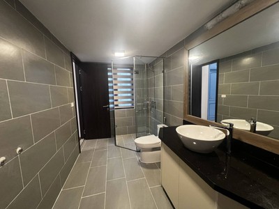 Chính chủ bán gấp nhà phố kinh doanh, ô tô tránh. nguyễn chánh - tú mỡ. cầu giấy . dt: 67m2   5 4