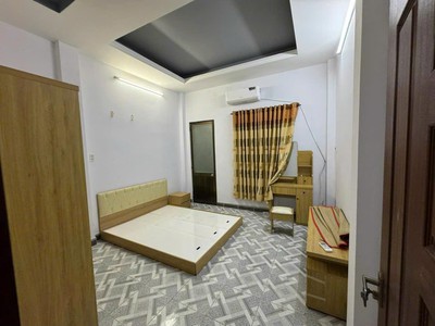 Bán gấp nhà quận 8, 3 tầng, hẻm an ninh   chỉ hơn 5 tỷ 4