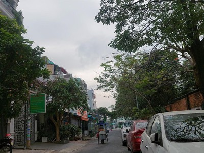 Bán xưởng mặt tiền đoàn nguyễn tuấn   diện tích lớn 873m    full thổ cư   gần chợ bình chánh   giá 0