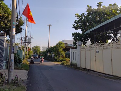 Bán xưởng mặt tiền đoàn nguyễn tuấn   diện tích lớn 873m    full thổ cư   gần chợ bình chánh   giá 1