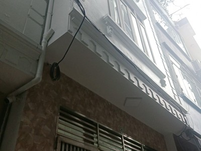 Bán nhà ngõ 40 ngọc trục, đại mỗ, từ liêm dt 32m, nhà 5 tầng, mt 3.6m, giá 5.8 tỷ 0