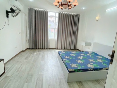 Bán nhà đẹp ở ngay hồng tiến- ô tô - ngõ thôngthoáng vĩnh viễn -55m 5 tầng mặt tiền 5,2m 13 tỷ  tl 2