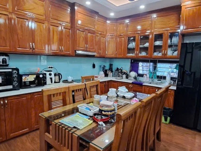 Bán nhà đẹp ở ngay hồng tiến- ô tô - ngõ thôngthoáng vĩnh viễn -55m 5 tầng mặt tiền 5,2m 13 tỷ  tl 0