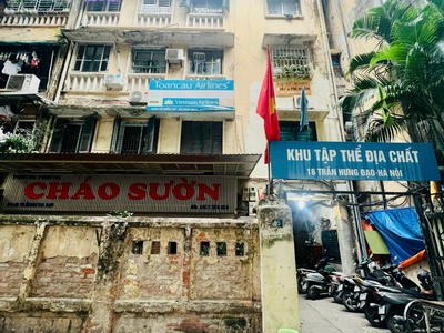 Chính chủ cho thuê căn hộ trong khu tập thể mặt phố trần hưng đạo - quận hoàn kiếm - hà nội 0