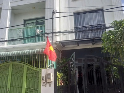 Bán nhà 3 tầng  4x15  đường xe hơi 8m thạnh xuân 48, q.12 giá 4.8t 0