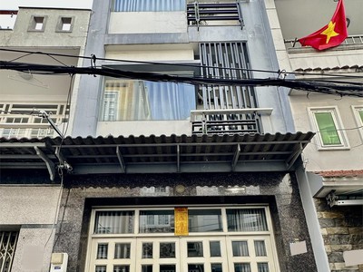 Chỉ 6.xtỷ, 4tầng, 46m2, hxh, tặng nội thất, lạc long quân p.8 tân bình 1