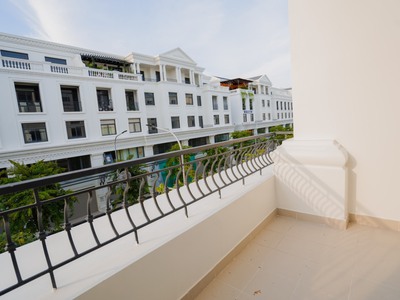 Cho thuê căn hộ 1 ngủ có ngăn bếp giá 7tr tạ Vinhomes Marina 4