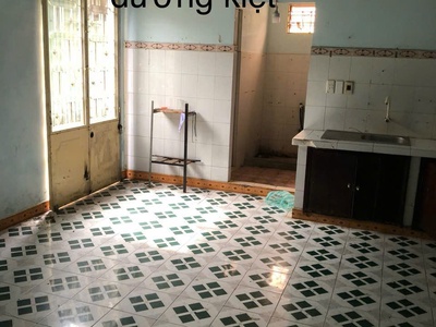 Nhà mt âu cơ lô góc kiên cố   2 tầng đât 141m2   3 mặt thoáng   giá chỉ 4.4 tỷ 2