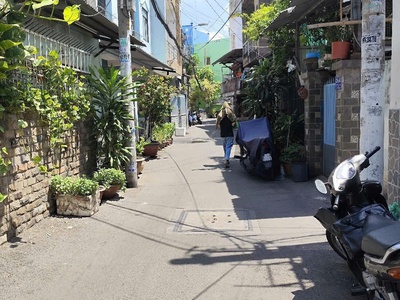 Bán nhà 5 tầng hxh thông quận 6 50m2 dòng tiền 18tr chỉ 6 tỷ nhỉnh. 0