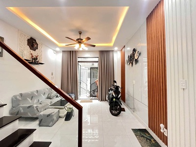 Giá mềm nhất tân bình :  p5  cách mạng tháng 8 - 7.5 tỷ -kết cấu: trệt, 2 lầu btct,  st, 4pn , 4wc 1