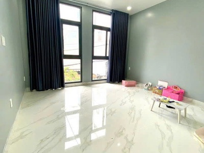 Giá mềm nhất quận 10 -  p.13  hòa hưng  12 tỷ - nhà mới 100 - ô tô ngủ trong nhà - 4 tầng btct - 3