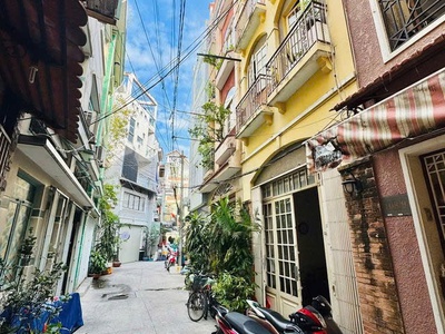 Giá mềm nhất quận phú nhuận :  p.4  lê tự tài : 7.6 tỷ -ngay ngã tư phú nhuận   hxh   4 tầng   sân 0