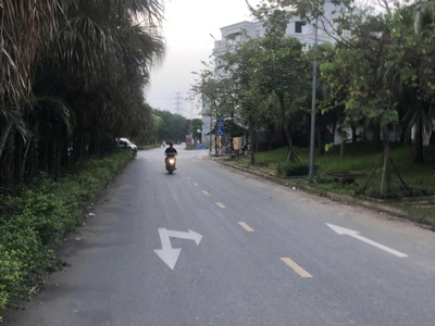 Lô góc 2 thoáng view đồi cọ, kinh doanh tiện ích bạt ngàn . 2
