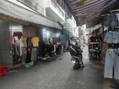Bán nhà ninh hiệp làng nghề buôn bán vải gia công quần áo lớn nhất miền bắc 1