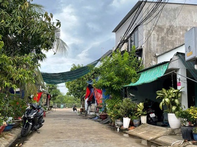 Nhà bè   view sông cực đẹp   diện tích 68.5m  full thổ cư   giá chỉ 2.98 tỷ 0