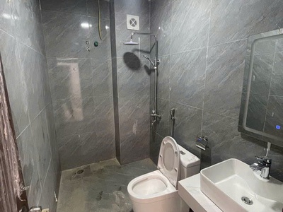 Nhà đẹp lô góc ngõ thông bát khối 72m2,x 6 tầng, mặt tiền 4.5m, 6.9 tỷ long biên. 4