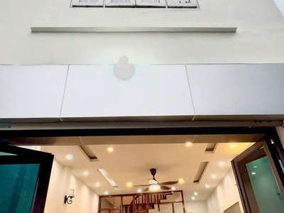 Nhà mới ô tô đỗ cửa ngọc thụy 48.5 m2,x  4 tầng, mặt tiền 4m, 8.8 tỷ long biên. 0
