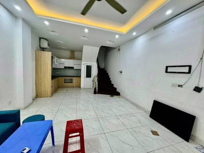 Bán nhà ngõ 1194 đường láng nhà đẹp dt 38m2 5 tầng mt 4.5m giá 9.6 tỷ 4