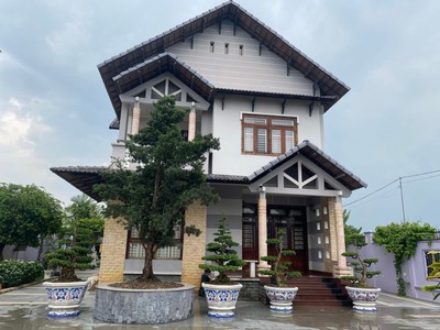 Nghệ nhân dán miễng sành sứ - ốp sành - chuyên chậu hoa - bể cá cảnh 12