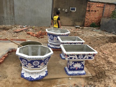Nghệ nhân dán miễng sành sứ - ốp sành - chuyên chậu hoa - bể cá cảnh 13
