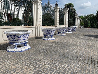 Nghệ nhân dán miễng sành sứ - ốp sành - chuyên chậu hoa - bể cá cảnh 14