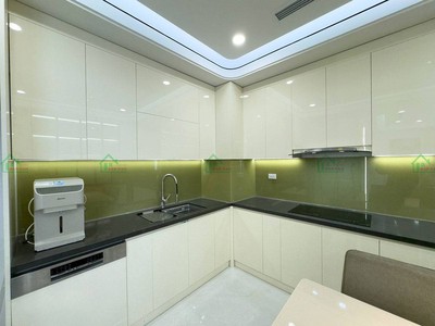Đóng Tủ Bếp Theo Yêu Cầu Tại Thủ Đức: Nhanh Chóng - Tiện Lợi - Uy Tín 16