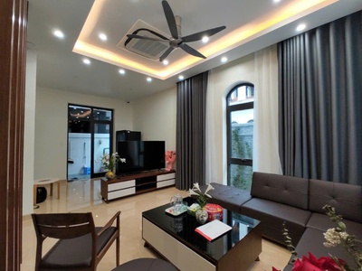Cho thuê nguyên căn Vinhomes Imperia cực đẹp 2