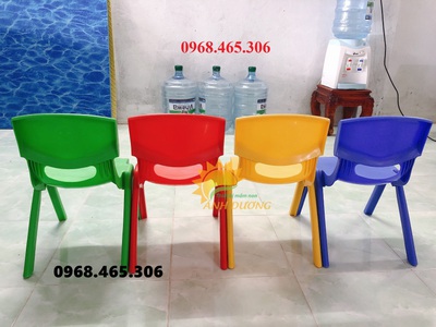 Ghế nhựa đúc mầm non nhập khẩu chất lượng cao 1