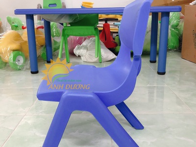 Ghế nhựa đúc mầm non nhập khẩu chất lượng cao 3